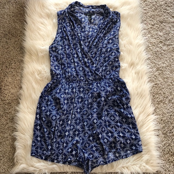Forever 21 sleeveless romper - Picture 1 of 9